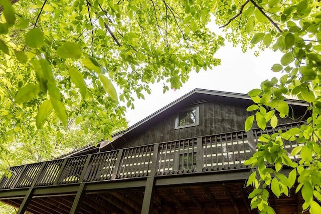 652 Northup Rd, Portland, TN 37148 - back of property with a wooden deck