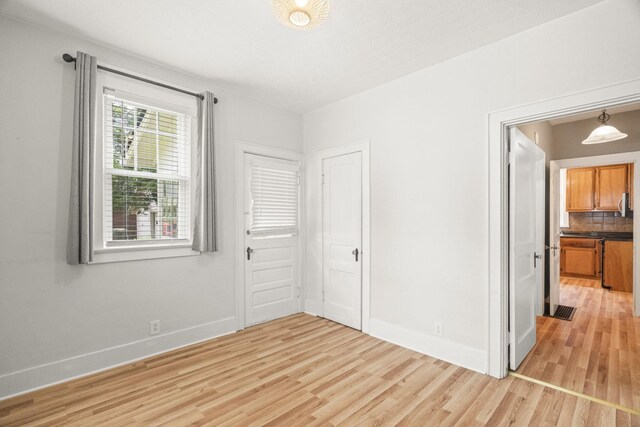 400 Connell St, Springfield, TN 37172 - unfurnished bedroom featuring light wood-style floors and baseboards