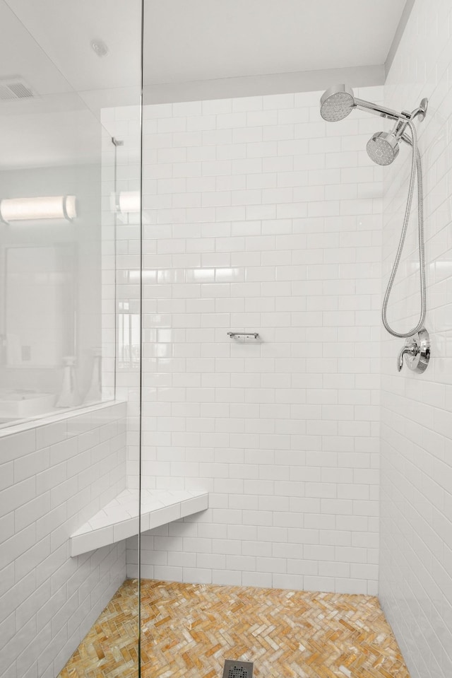 900 20th Ave S Unit 715, Nashville, TN 37212 - full bath with a tile shower