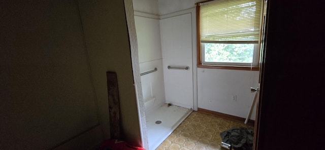 113 Brook St, Mc Ewen, TN 37101 - bathroom featuring a shower