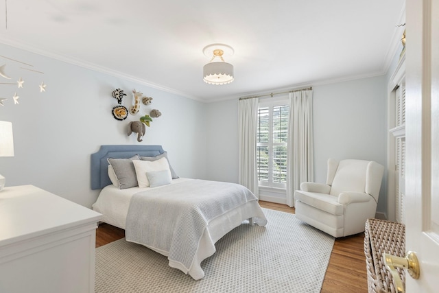 6116 Chickering Ct, Nashville, TN 37215 - bedroom featuring wood finished floors and crown molding