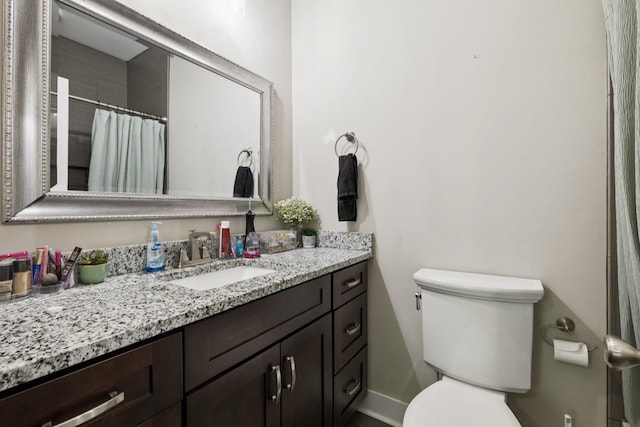 121 Regency Ln, Dickson, TN 37055 - bathroom with vanity, toilet, baseboards, and a shower with curtain