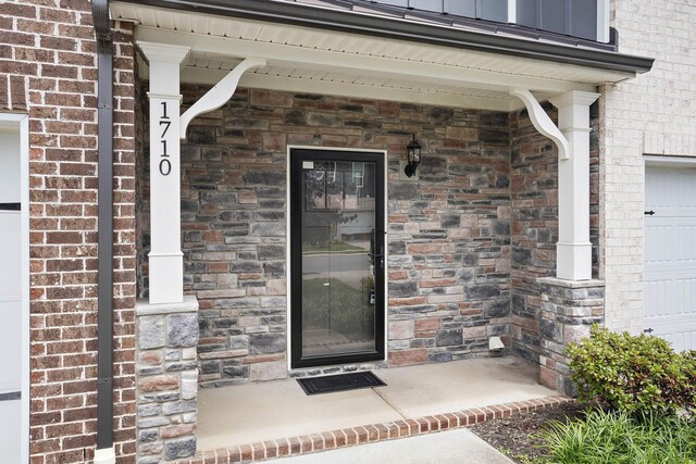 1710 Lone Jack Ln, Murfreesboro, TN 37129 - entrance to property with brick siding and a porch