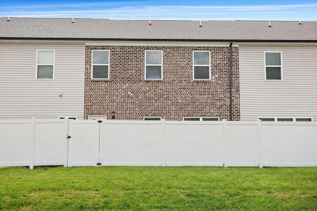 1710 Lone Jack Ln, Murfreesboro, TN 37129 - back of property with roof with shingles