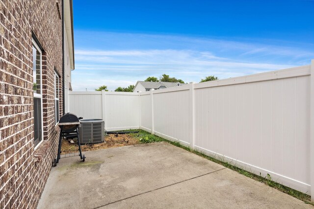 1710 Lone Jack Ln, Murfreesboro, TN 37129 - fenced backyard featuring a patio and central air condition unit