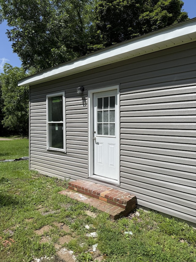 711 Gwen St, Paris, TN 38242 - view of outbuilding