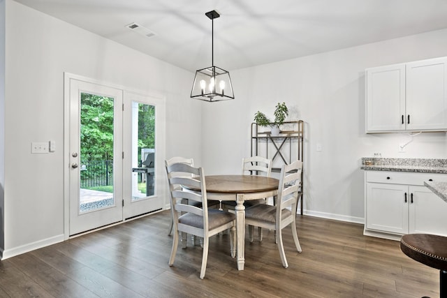 207 Addison Ave, Chapel Hill, TN 37034 - dining space featuring dark wood-style floors, a chandelier, and baseboards