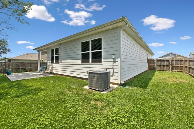 207 Addison Ave, Chapel Hill, TN 37034 - rear view of house with cooling unit and a patio area