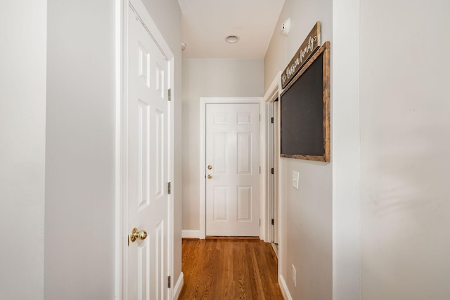 113 Joshuas Run, Goodlettsville, TN 37072 - hall featuring wood finished floors and baseboards