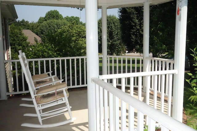 55 Bluebird Ln, Lafayette, TN 37083 - view of covered porch