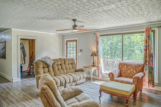260 Fate Ivy Rd, Monterey, TN 38574 - living room featuring ornamental molding, a ceiling fan, wood finished floors, and baseboards