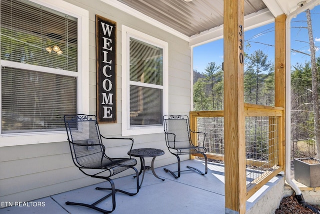 330 Rainbow Cir, Townsend, TN 37882 - photo 2