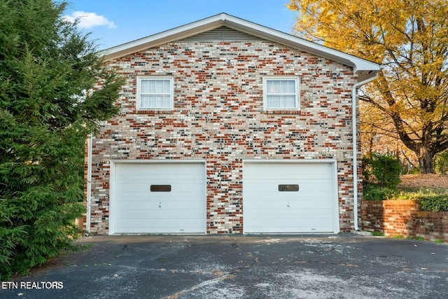 2015 Mountair Dr, Knoxville, TN 37924 - photo 5