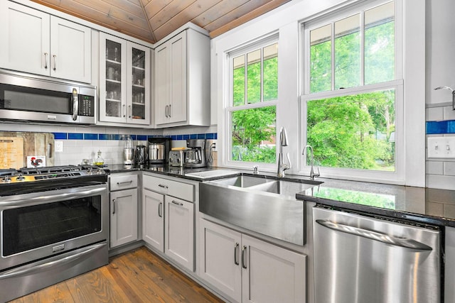 1400 Linden Ave, Nashville, TN 37212 - kitchen with appliances with stainless steel finishes, a sink, backsplash, dark wood-style floors, and wooden ceiling