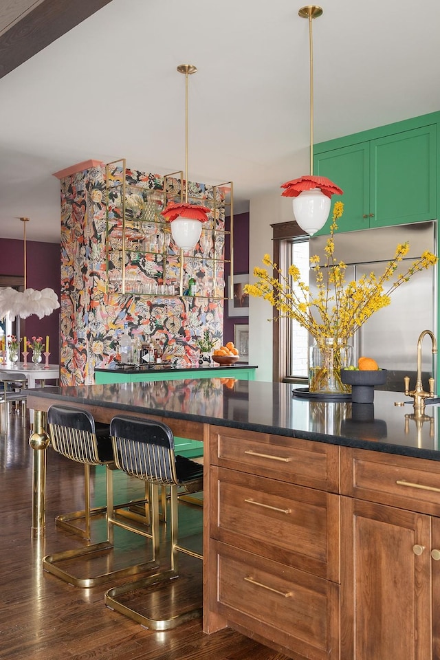 1400 Linden Ave, Nashville, TN 37212 - indoor wet bar featuring dark wood-type flooring