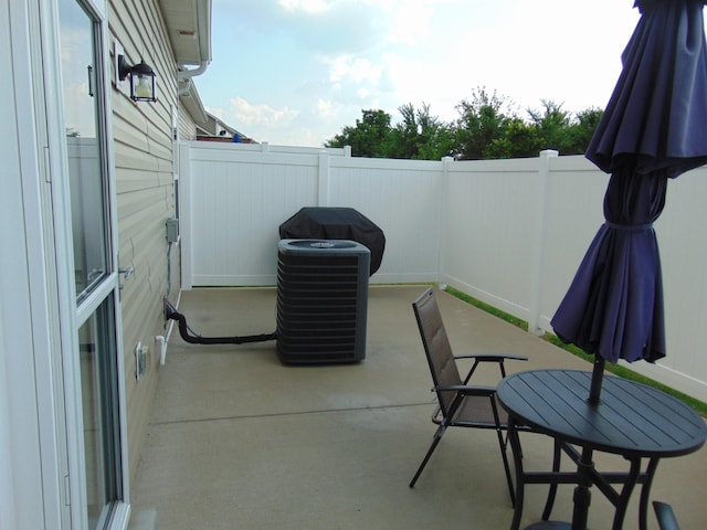 1920 Alysheba Run, Murfreesboro, TN 37128 - view of patio / terrace with central AC