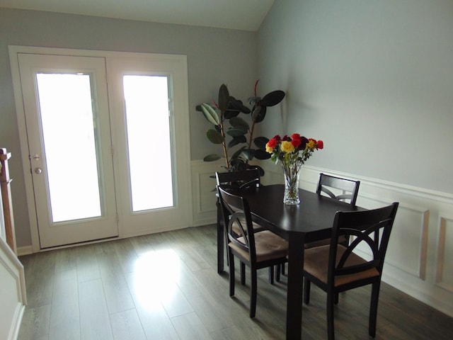1920 Alysheba Run, Murfreesboro, TN 37128 - dining room with wainscoting, wood finished floors, and a decorative wall