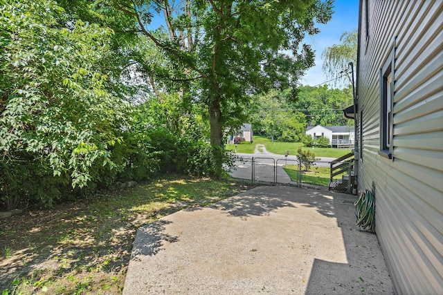 2614 Flamingo Dr, Nashville, TN 37207 - view of yard