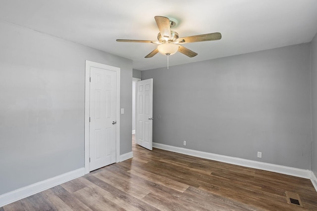 2614 Flamingo Dr, Nashville, TN 37207 - empty room featuring a ceiling fan, wood finished floors, and baseboards