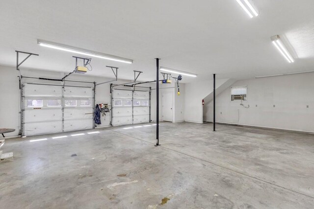 220 Winton Way Rd, Manchester, TN 37355 - garage featuring a garage door opener
