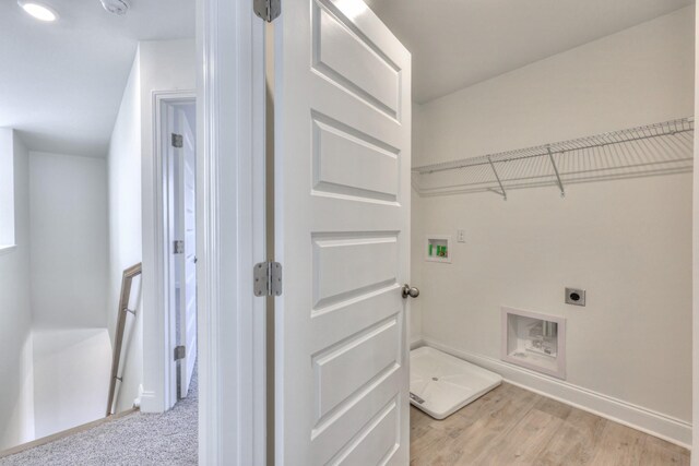 475 Triple Crown Cir, Gallatin, TN 37066 - washroom featuring electric dryer hookup, hookup for a washing machine, baseboards, and light wood-style flooring