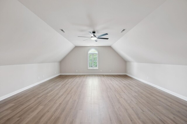 1926 Cliffview Ct, Murfreesboro, TN 37128 - bonus room with a ceiling fan, wood finished floors, vaulted ceiling, and baseboards