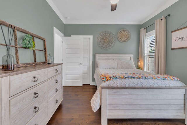 1240 Hensfield Dr, Murfreesboro, TN 37128 - bedroom featuring dark wood-style floors, crown molding, and a ceiling fan