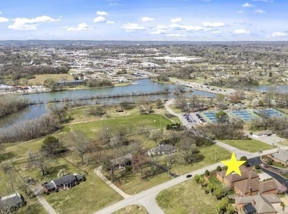 100 Carriage Way, Hendersonville, TN 37075 - aerial view of property and surrounding area featuring a large body of water