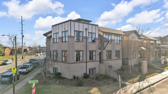 954 Russell St, Nashville, TN 37206 - view of side of property featuring a residential view and board and batten siding