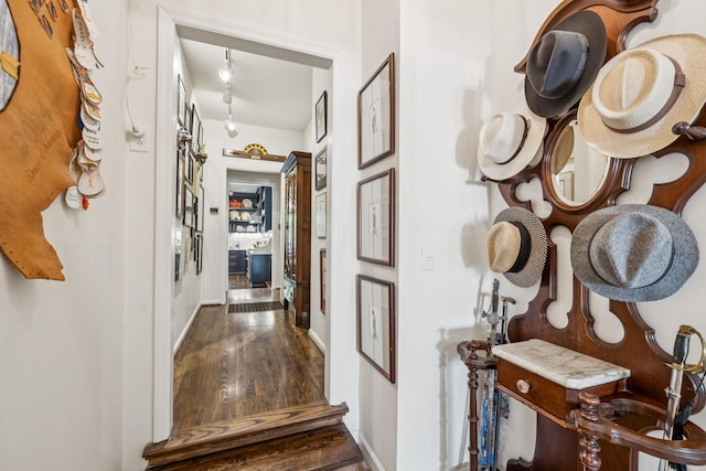 4235 Columbia Pike, Franklin, TN 37064 - corridor featuring wood finished floors and baseboards