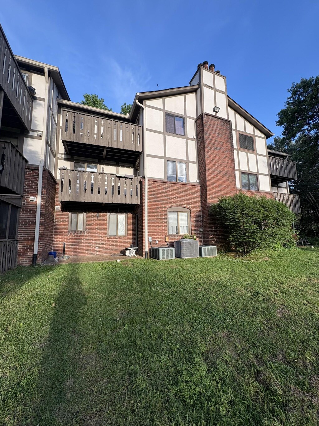 5324 Edmonson Pike Unit 2, Nashville, TN 37211 - view of building exterior with cooling unit