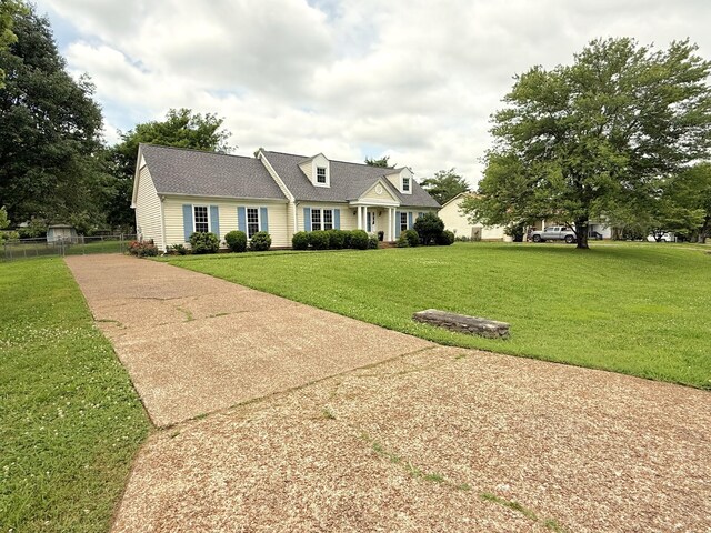 512 Riverview Dr, Franklin, TN 37064 - cape cod house with concrete driveway
