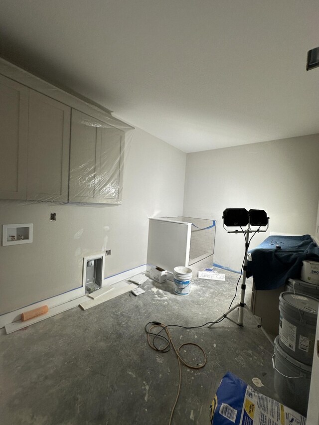 887 Ovoca Lake Rd, Tullahoma, TN 37388 - laundry area featuring cabinet space and hookup for a washing machine