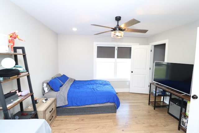 214 Miller Rd, Lafayette, TN 37083 - bedroom featuring light wood finished floors, a ceiling fan, and recessed lighting
