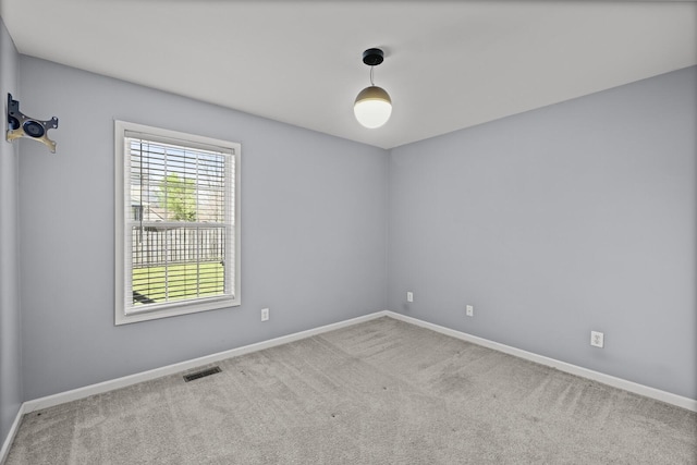 5009 Lanier Dr, Greenbrier, TN 37073 - carpeted empty room featuring baseboards
