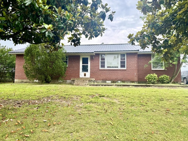 494 Carman Ave, New Johnsonville, TN 37134 - photo 2