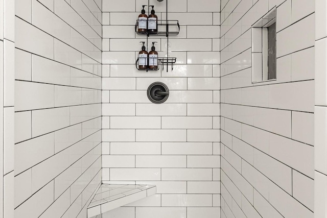 1020 Corey Dr, Lewisburg, TN 37091 - full bath featuring a tile shower