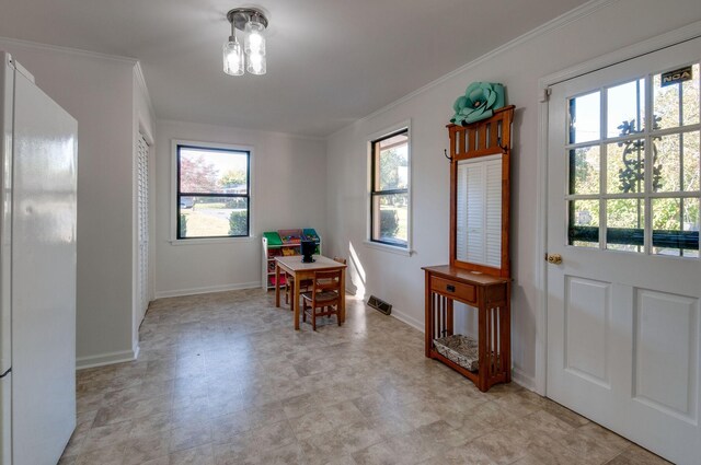 930 Havenhill Dr, Nashville, TN 37217 - dining area with crown molding and baseboards