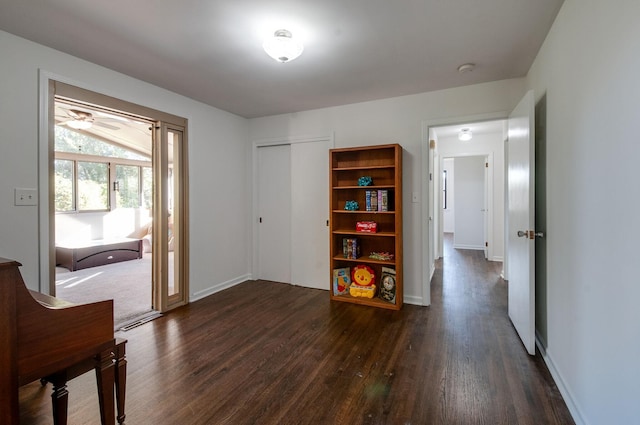 930 Havenhill Dr, Nashville, TN 37217 - empty room featuring dark wood-style floors, baseboards, and a smoke detector