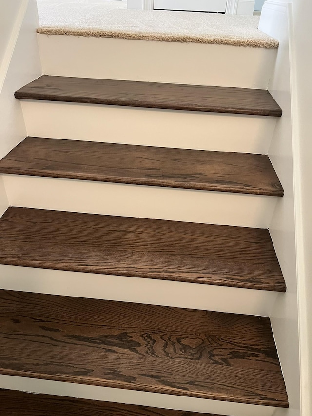 2124 Skyglen Trce, Antioch, TN 37013 - view of staircase