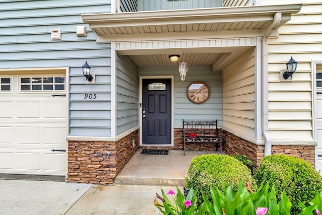 905 Azeri Ave, Murfreesboro, TN 37128 - property entrance featuring stone siding and a garage
