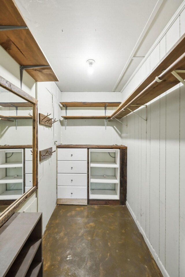 1306 Maymont Dr, Murfreesboro, TN 37130 - view of walk in closet