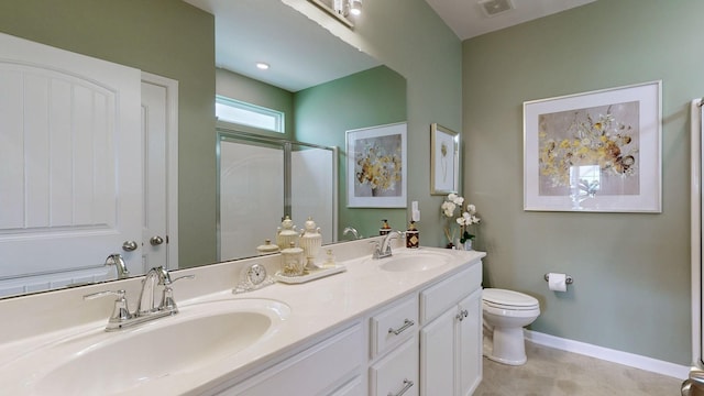 3632 Stormy Ln, Rockvale, TN 37153 - bathroom with double vanity, a shower with shower door, toilet, and baseboards