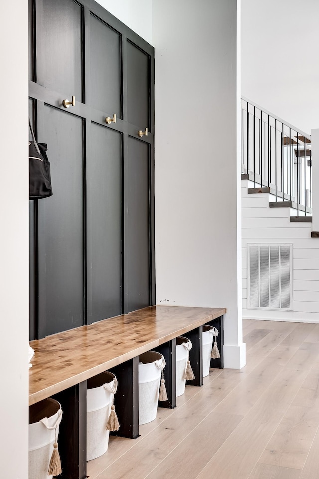 407 Hogans Branch Rd, Goodlettsville, TN 37072 - mudroom featuring wood finished floors