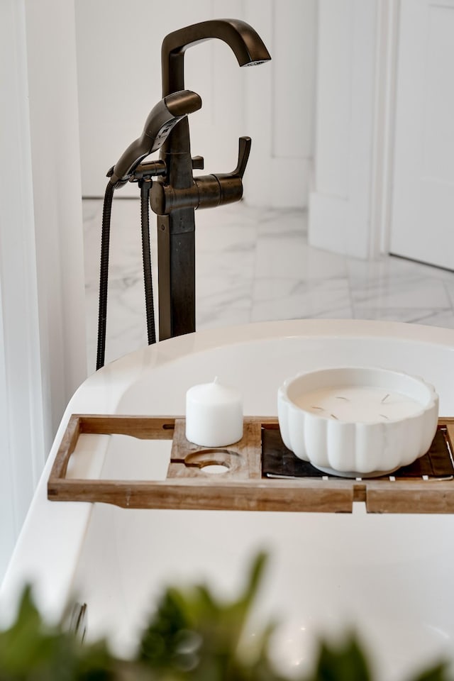 407 Hogans Branch Rd, Goodlettsville, TN 37072 - detailed view of a sink