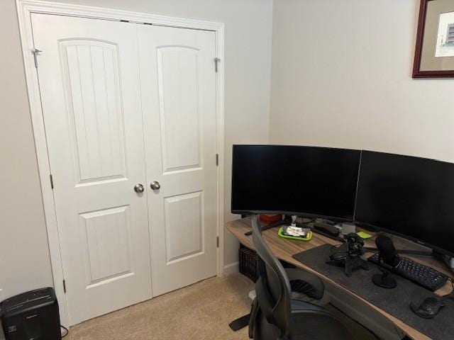 1217 Mason Dl, Columbia, TN 38401 - office space with light carpet