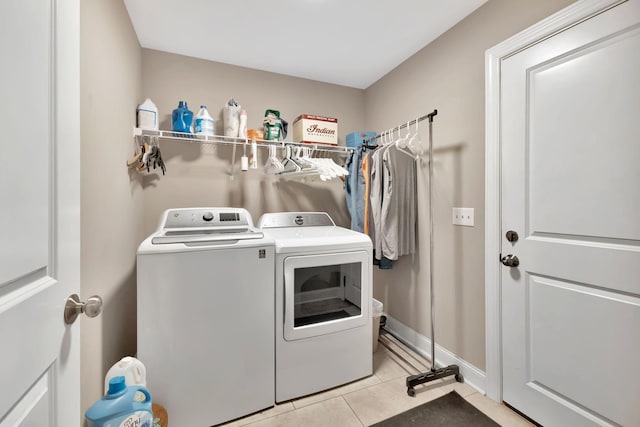 4717 Lunns Store Rd, Chapel Hill, TN 37034 - laundry area featuring washing machine and dryer and light tile patterned floors