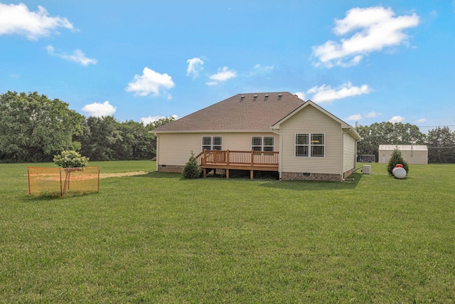 4717 Lunns Store Rd, Chapel Hill, TN 37034 - rear view of property featuring crawl space, a lawn, and a deck