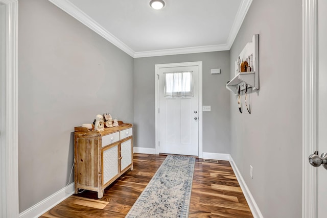 4717 Lunns Store Rd, Chapel Hill, TN 37034 - foyer entrance featuring crown molding, dark wood-style flooring, and baseboards