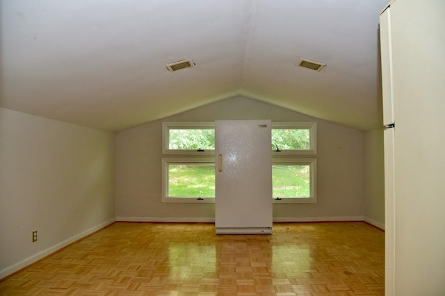 1314 Burton Valley Rd, Nashville, TN 37215 - bonus room featuring vaulted ceiling and baseboards